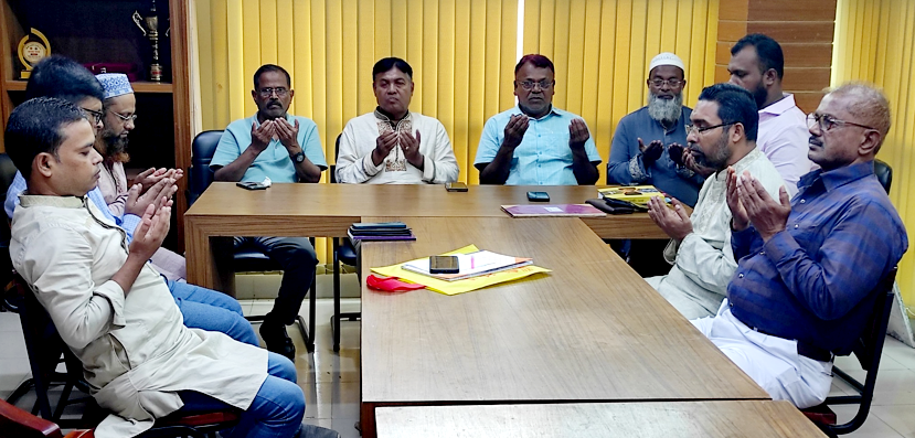 টাঙ্গাইলে মরহুম সাংবাদিক এনামুল হক দীনার আত্মার মাগফেরাত কামনায় দোয়া মাহফিল